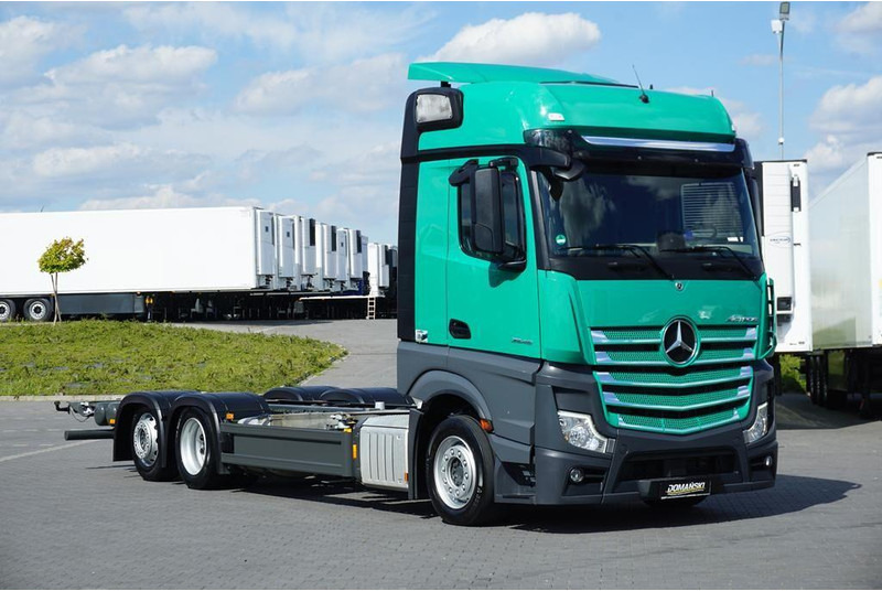 Mercedes-Benz - Chassis vrachtwagen: afbeelding 1 Mercedes-Benz - Chassis vrachtwagen: afbeelding 1