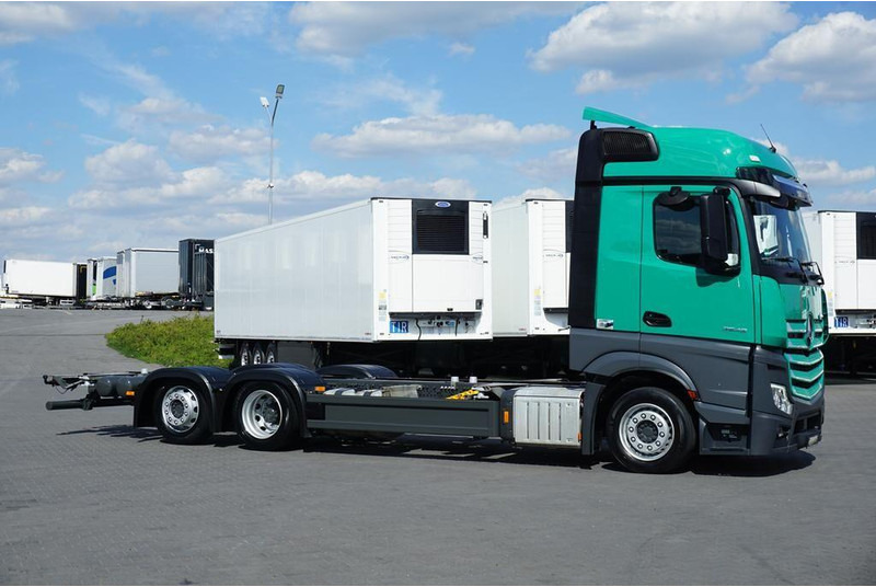 Mercedes-Benz - Chassis vrachtwagen: afbeelding 4 Mercedes-Benz - Chassis vrachtwagen: afbeelding 4