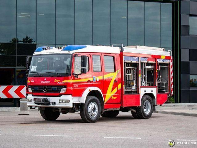 Mercedes-Benz MERCEDES BENZ ATEGO 1328 4x4 ZIEGLER LF 20/16 Fi - Brandweerwagen: afbeelding 2 Mercedes-Benz MERCEDES BENZ ATEGO 1328 4x4 ZIEGLER LF 20/16 Fi - Brandweerwagen: afbeelding 2
