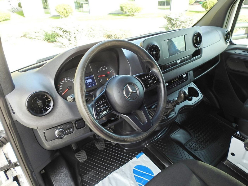 Mercedes-Benz SPRINTER 516 SKRZYNIA PODWÓJNA KABINA DOKA 6 MIEJSC TEMPOMAT KLI - Bestelwagen met open laadbak: afbeelding 2 Mercedes-Benz SPRINTER 516 SKRZYNIA PODWÓJNA KABINA DOKA 6 MIEJSC TEMPOMAT KLI - Bestelwagen met open laadbak: afbeelding 2