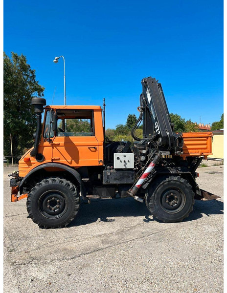 Mercedes-Benz UNIMOG - Tuinfrees: afbeelding 1 Mercedes-Benz UNIMOG - Tuinfrees: afbeelding 1