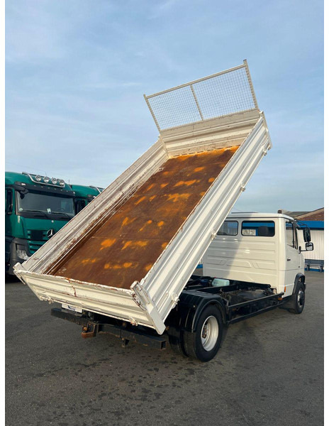 Mercedes-Benz Vario 816 816/AHK/ Blatt-Blatt /Radstand 4250mm - Kipper vrachtwagen: afbeelding 4 Mercedes-Benz Vario 816 816/AHK/ Blatt-Blatt /Radstand 4250mm - Kipper vrachtwagen: afbeelding 4