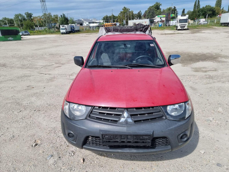 Mitsubishi L200 2,5 d - 3 sided Tipper - Kipper bestelwagen: afbeelding 3 Mitsubishi L200 2,5 d - 3 sided Tipper - Kipper bestelwagen: afbeelding 3