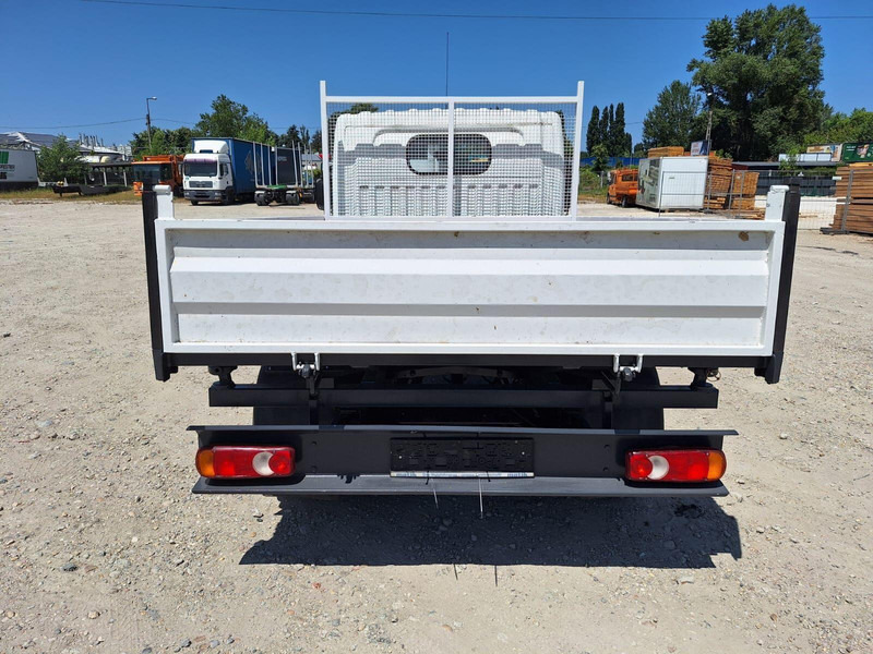 Kipper bestelwagen Nissan Cabstar 2,5 TDi - 3 sided Tipper: afbeelding 15 Kipper bestelwagen Nissan Cabstar 2,5 TDi - 3 sided Tipper: afbeelding 15