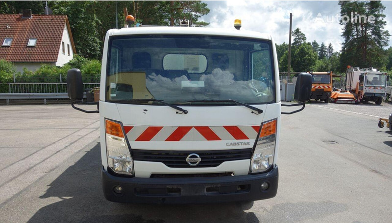 Nissan Cabstar 45.13 - Vuilniswagen: afbeelding 2 Nissan Cabstar 45.13 - Vuilniswagen: afbeelding 2
