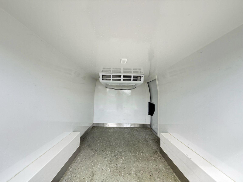 Koelwagen Opel Vivaro Long L2 Chłodnia/Mroźnia Izoterma Salon PL, Jeden Właścic: afbeelding 12 Koelwagen Opel Vivaro Long L2 Chłodnia/Mroźnia Izoterma Salon PL, Jeden Właścic: afbeelding 12