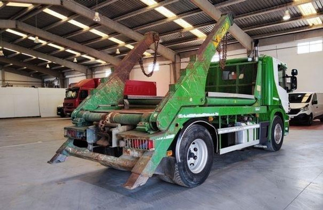 Scania P360 Hyvalift - Portaalarmsysteem vrachtwagen: afbeelding 3 Scania P360 Hyvalift - Portaalarmsysteem vrachtwagen: afbeelding 3