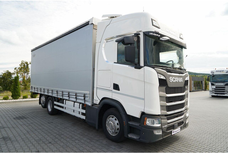 Scania S 450 / SOLÓWKA / 6X2 / OŚ PODNOSZONA / 2019 / - Schuifzeilen vrachtwagen: afbeelding 2 Scania S 450 / SOLÓWKA / 6X2 / OŚ PODNOSZONA / 2019 / - Schuifzeilen vrachtwagen: afbeelding 2