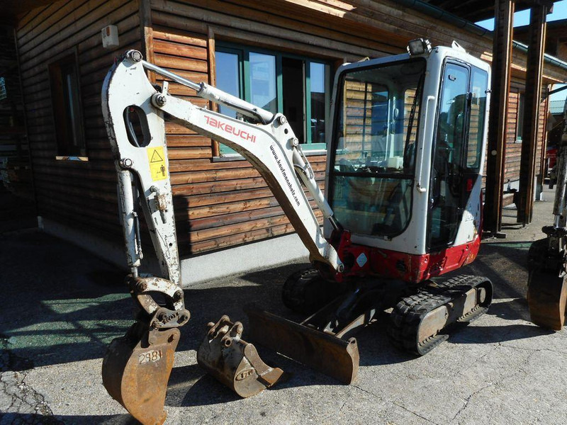 Takeuchi TB 216 Mini lánctalpas forgó-kotró - Rupsgraafmachine: afbeelding 5 Takeuchi TB 216 Mini lánctalpas forgó-kotró - Rupsgraafmachine: afbeelding 5