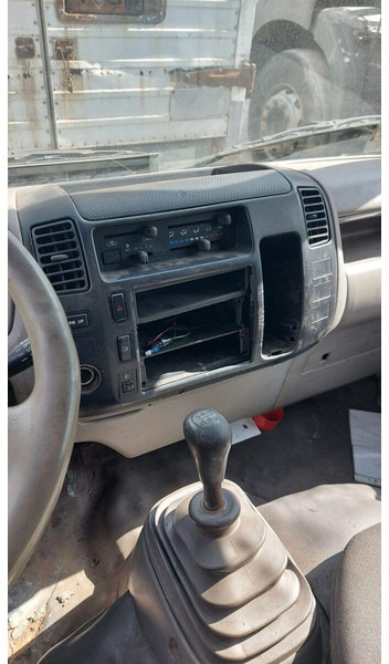 Toyota Dyna 150 3,0 D - Koffer - Bestelwagen gesloten laadbak: afbeelding 5 Toyota Dyna 150 3,0 D - Koffer - Bestelwagen gesloten laadbak: afbeelding 5