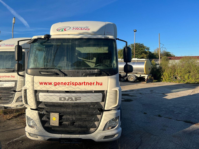 DAF 460 - Trekker: afbeelding 2 DAF 460 - Trekker: afbeelding 2