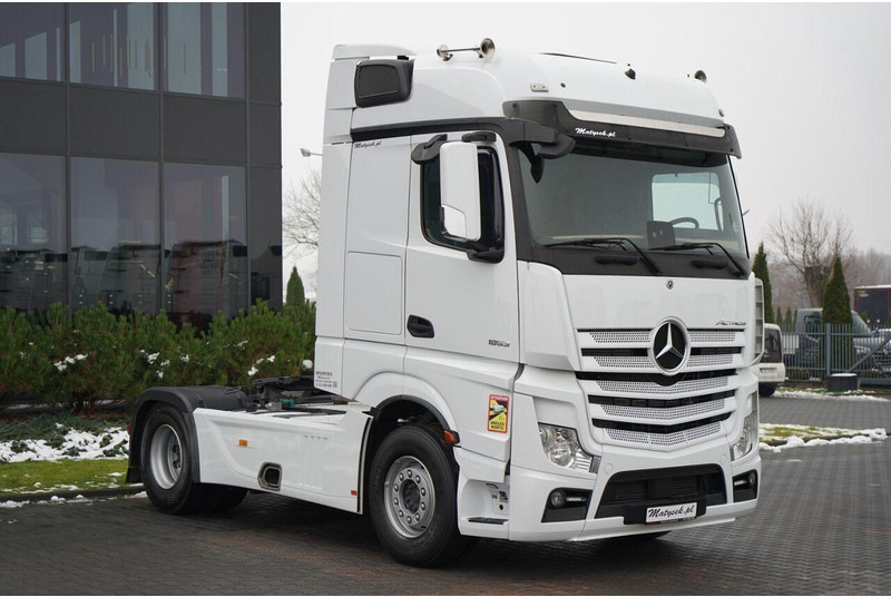 Mercedes-Benz ACTROS 1853 / HYDRAULIKA / RETARDER / BIG SPACE / FLEETBOARD - Trekker: afbeelding 4 Mercedes-Benz ACTROS 1853 / HYDRAULIKA / RETARDER / BIG SPACE / FLEETBOARD - Trekker: afbeelding 4
