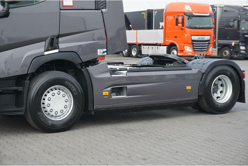 Renault T 460 / EURO 6 / ACC / SLEEPER CAB - Trekker: afbeelding 4 Renault T 460 / EURO 6 / ACC / SLEEPER CAB - Trekker: afbeelding 4