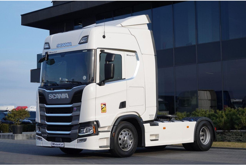 Scania R 450 / RETARDER / FULL AIRMATIC / OPONY 100% / PO KONTRAKCIE - Trekker: afbeelding 4 Scania R 450 / RETARDER / FULL AIRMATIC / OPONY 100% / PO KONTRAKCIE - Trekker: afbeelding 4