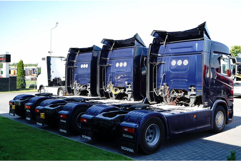 Scania R 450 / RETARDER / NISKA KABINA / PO KONTRAKCIE SERWISOWYM - Trekker: afbeelding 5 Scania R 450 / RETARDER / NISKA KABINA / PO KONTRAKCIE SERWISOWYM - Trekker: afbeelding 5