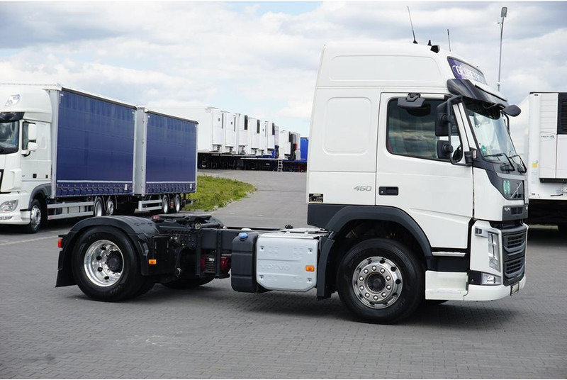 Volvo FM / 450 / ACC / EURO 6 / PEŁNY ADR / WAGA 6692 KG / KOMPRESOR - Trekker: afbeelding 4 Volvo FM / 450 / ACC / EURO 6 / PEŁNY ADR / WAGA 6692 KG / KOMPRESOR - Trekker: afbeelding 4
