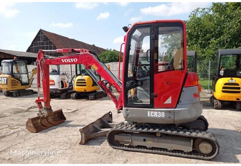 Volvo ECR 38 - Minigraafmachine: afbeelding 4 Volvo ECR 38 - Minigraafmachine: afbeelding 4