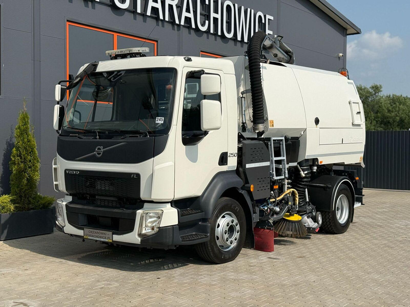 Volvo FL 15.250 - Veegwagen: afbeelding 1 Volvo FL 15.250 - Veegwagen: afbeelding 1