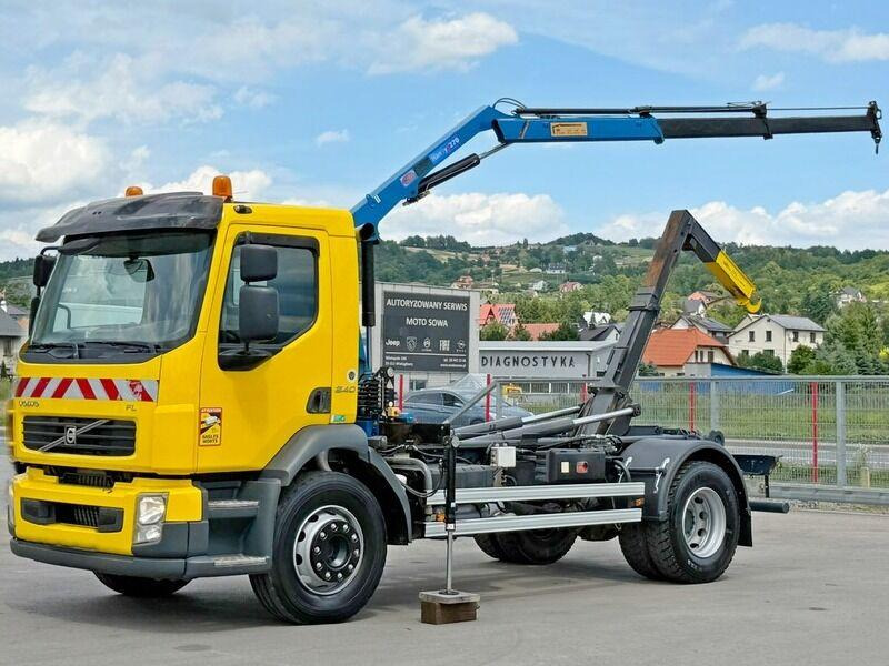 Volvo FL 240 * Abrollkipper * HMF 270 K2 * TOPZUSTAND - Haakarmsysteem vrachtwagen, Kraanwagen: afbeelding 2 Volvo FL 240 * Abrollkipper * HMF 270 K2 * TOPZUSTAND - Haakarmsysteem vrachtwagen, Kraanwagen: afbeelding 2