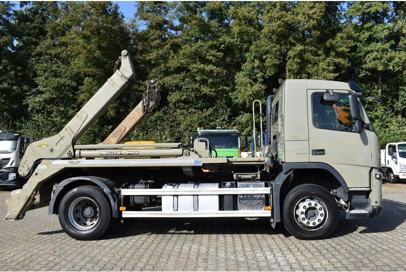 Volvo FM 330 BL - Meiller AK 12 LTD Absetzkipper - Portaalarmsysteem vrachtwagen: afbeelding 4 Volvo FM 330 BL - Meiller AK 12 LTD Absetzkipper - Portaalarmsysteem vrachtwagen: afbeelding 4