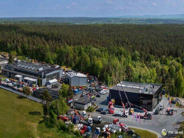 Vrachtwagen met open laadbak, Kraanwagen Volvo FM 460 6x4x4 HMF 3220 Crane HDS: afbeelding 9 Vrachtwagen met open laadbak, Kraanwagen Volvo FM 460 6x4x4 HMF 3220 Crane HDS: afbeelding 9