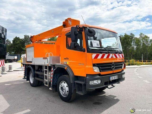 Mercedes-Benz ATEGO 4x4 1018 WUMAG WT 170 Platform Lift 17m - Vrachtwagen, Kraanwagen: afbeelding 2 Mercedes-Benz ATEGO 4x4 1018 WUMAG WT 170 Platform Lift 17m - Vrachtwagen, Kraanwagen: afbeelding 2