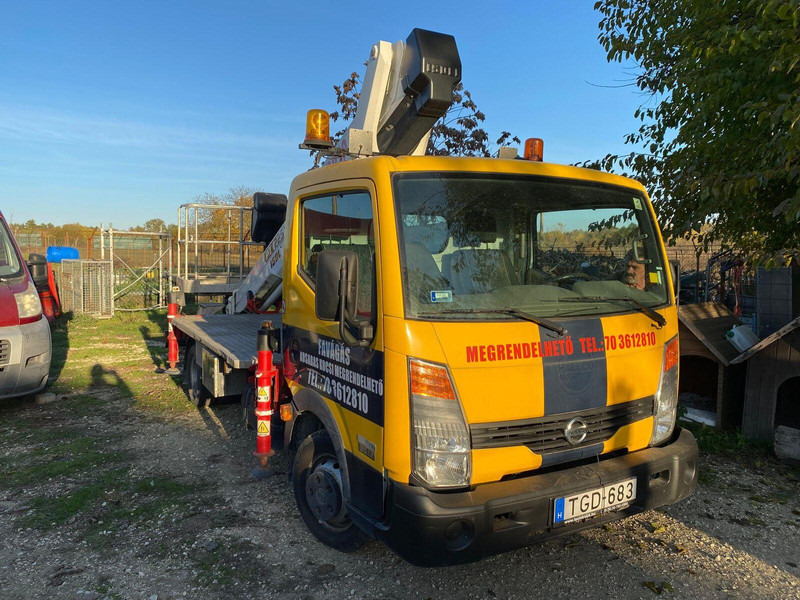 Nissan Cabstar 35.12 - ISOLI PT 225 aerial working platform 22,5m - 3,5 - Vrachtwagen, Kraanwagen: afbeelding 1 Nissan Cabstar 35.12 - ISOLI PT 225 aerial working platform 22,5m - 3,5 - Vrachtwagen, Kraanwagen: afbeelding 1