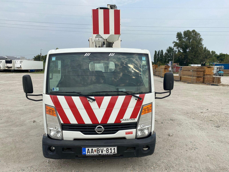 Nissan Cabstar 35.14 - ISOLI Lifting Basket - 14m - Vrachtwagen, Kraanwagen: afbeelding 3 Nissan Cabstar 35.14 - ISOLI Lifting Basket - 14m - Vrachtwagen, Kraanwagen: afbeelding 3