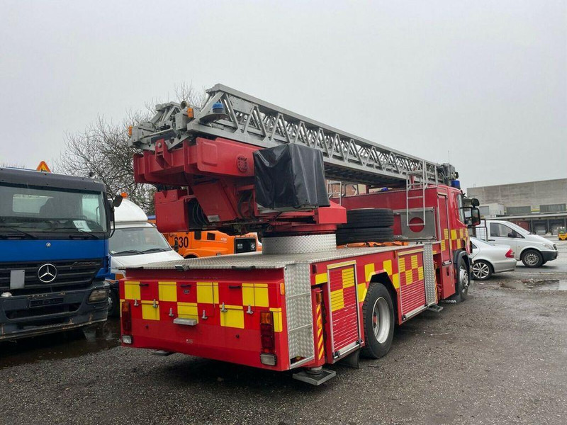 Scania P94-300 Emelőkosaras 33m - Vrachtwagen, Kraanwagen: afbeelding 3 Scania P94-300 Emelőkosaras 33m - Vrachtwagen, Kraanwagen: afbeelding 3