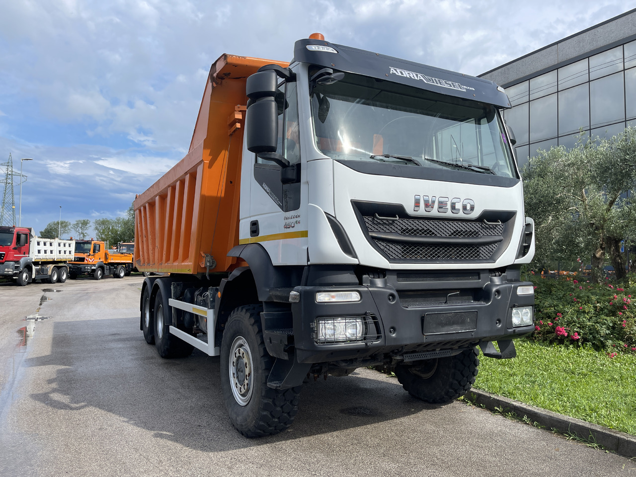 IVECO Trakker 450 - Kipper vrachtwagen: afbeelding 1 IVECO Trakker 450 - Kipper vrachtwagen: afbeelding 1