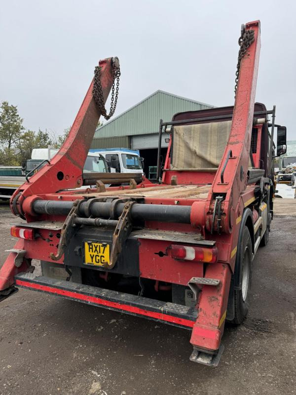 Portaalarmsysteem vrachtwagen Mercedes Arocs1824  Ton Skip loader Arocs 1824 Skip Loader: afbeelding 9