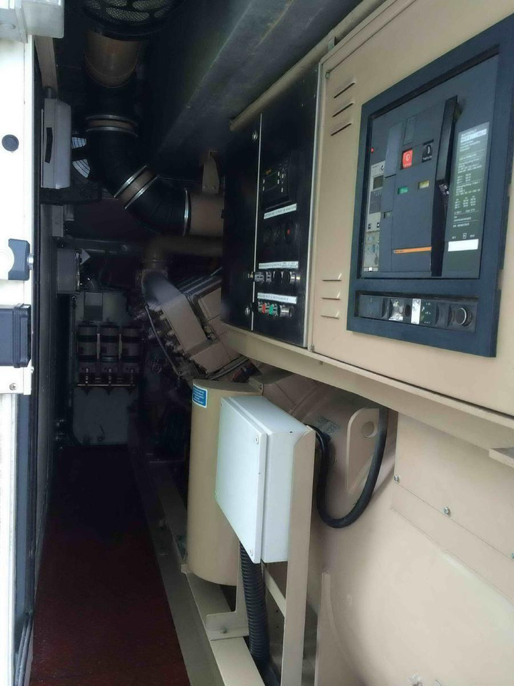 Cummins Generator 1425 KVA powerd by KTA50-G3 Super Silent - Industrie generator: afbeelding 3 Cummins Generator 1425 KVA powerd by KTA50-G3 Super Silent - Industrie generator: afbeelding 3