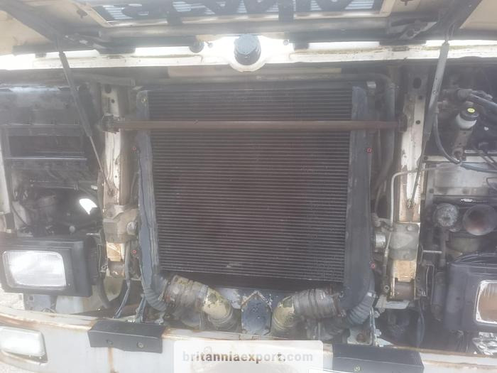 SCANIA P93H 280 6x2 10 Tyres Flatbed Truck – 26 Ton | On springs - Vrachtwagen met open laadbak: afbeelding 2 SCANIA P93H 280 6x2 10 Tyres Flatbed Truck – 26 Ton | On springs - Vrachtwagen met open laadbak: afbeelding 2