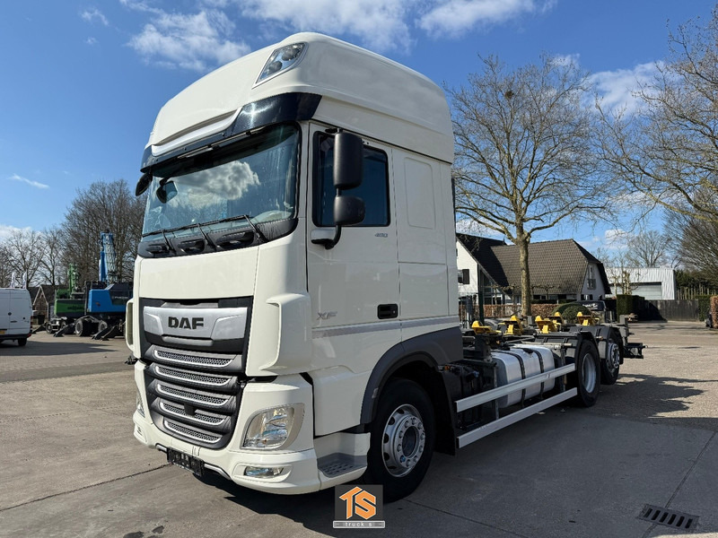DAF XF 480 FAN SSC - LBW - RETARDER - BDF - KLIMA - GERMAN TRUCK - TOP! - Containertransporter/ Wissellaadbak vrachtwagen: afbeelding 1 DAF XF 480 FAN SSC - LBW - RETARDER - BDF - KLIMA - GERMAN TRUCK - TOP! - Containertransporter/ Wissellaadbak vrachtwagen: afbeelding 1