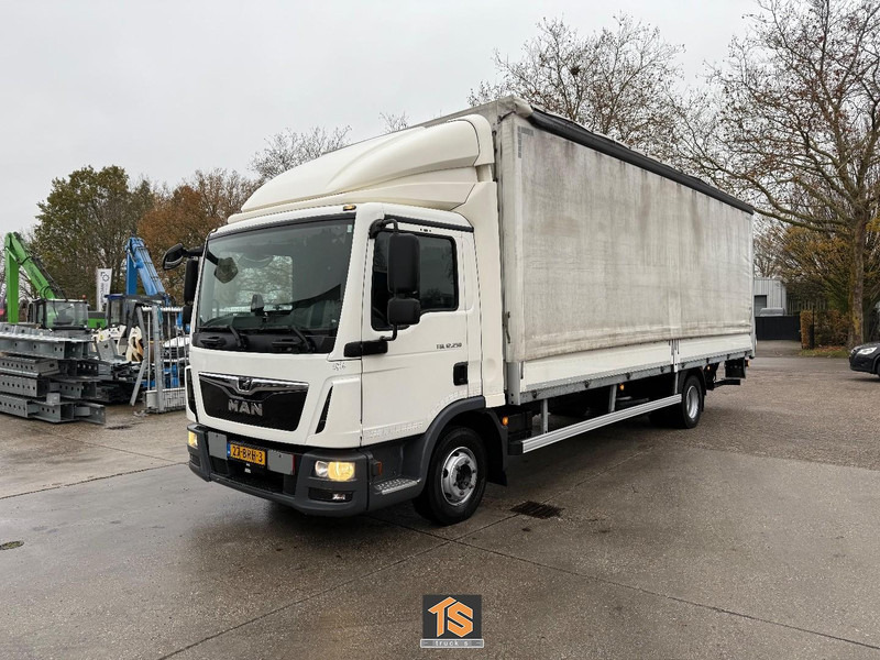 MAN TGL12.250 MANUAL - PRITSCHE PLANE - NL TOP TRUCK - Schuifzeilen vrachtwagen: afbeelding 1 MAN TGL12.250 MANUAL - PRITSCHE PLANE - NL TOP TRUCK - Schuifzeilen vrachtwagen: afbeelding 1
