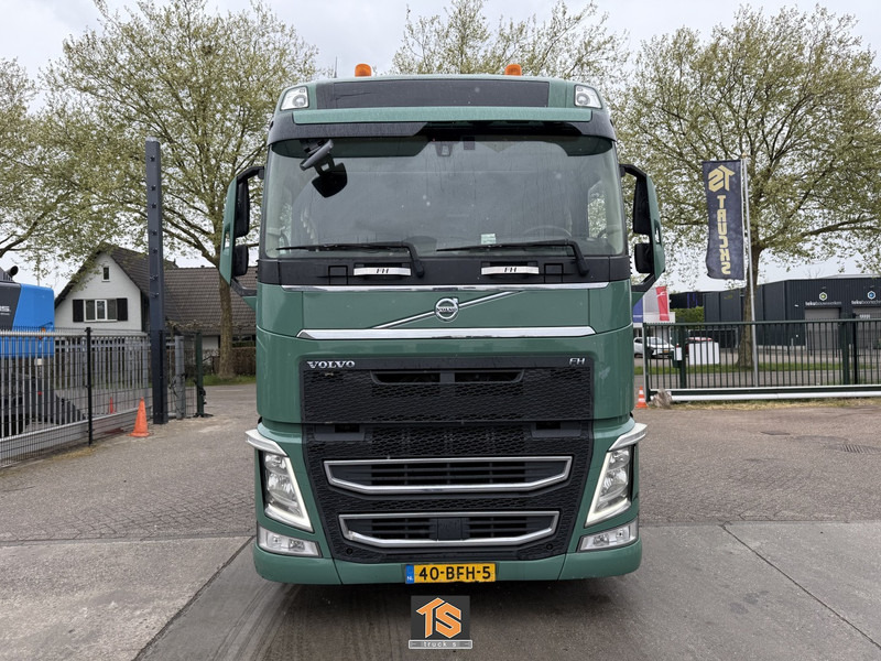 Volvo FH 460 - 2 TANKS - NL TOP TRUCK - HEBESATTEL - LIFTING FIFTH WHEEL - TUV 9/25 - Trekker: afbeelding 2 Volvo FH 460 - 2 TANKS - NL TOP TRUCK - HEBESATTEL - LIFTING FIFTH WHEEL - TUV 9/25 - Trekker: afbeelding 2