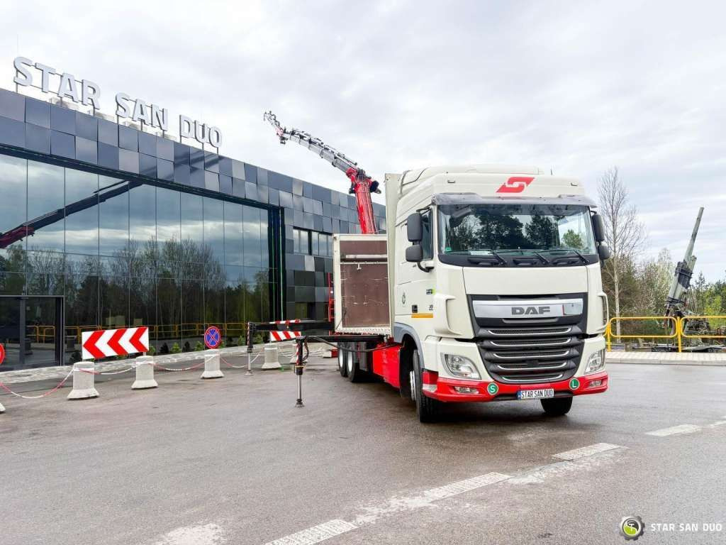 DAF XF 440 6x2 Fassi F365 FLY JIBCranePallet Grippe - Kraanwagen: afbeelding 2 DAF XF 440 6x2 Fassi F365 FLY JIBCranePallet Grippe - Kraanwagen: afbeelding 2