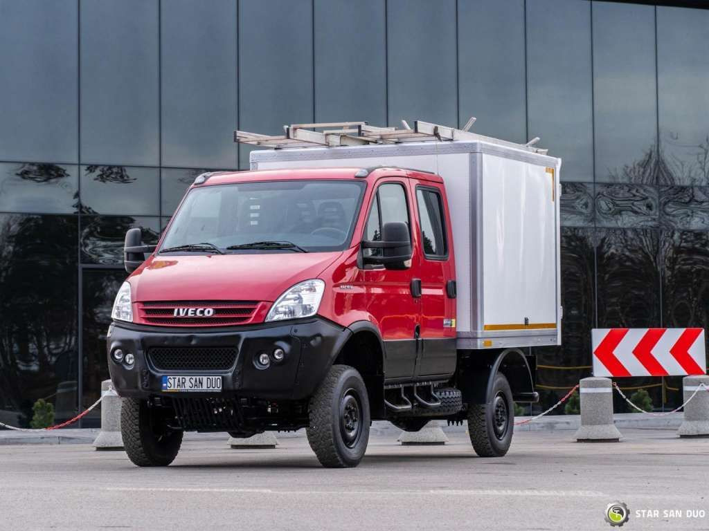 Iveco DAILY 4X4 OFFROAD CAMPER BOX DOKA Iveco DAILY 4X4 OFFROAD CAMPER BOX DOKA - Chassis vrachtwagen: afbeelding 1 Iveco DAILY 4X4 OFFROAD CAMPER BOX DOKA Iveco DAILY 4X4 OFFROAD CAMPER BOX DOKA - Chassis vrachtwagen: afbeelding 1