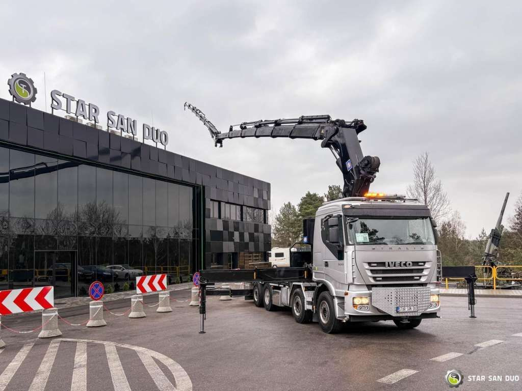 Iveco STRALIS AS320S50Y 8x2 HMF 8520-0K6 FLY JIB Winc - Kraanwagen: afbeelding 1 Iveco STRALIS AS320S50Y 8x2 HMF 8520-0K6 FLY JIB Winc - Kraanwagen: afbeelding 1