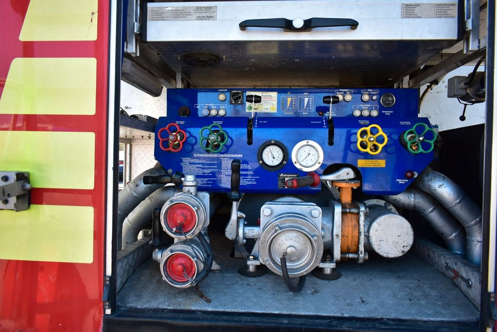 Brandweerwagen MAN 4x4 Firetruck Feuerwehr DOKA Expedition Camper: afbeelding 18
