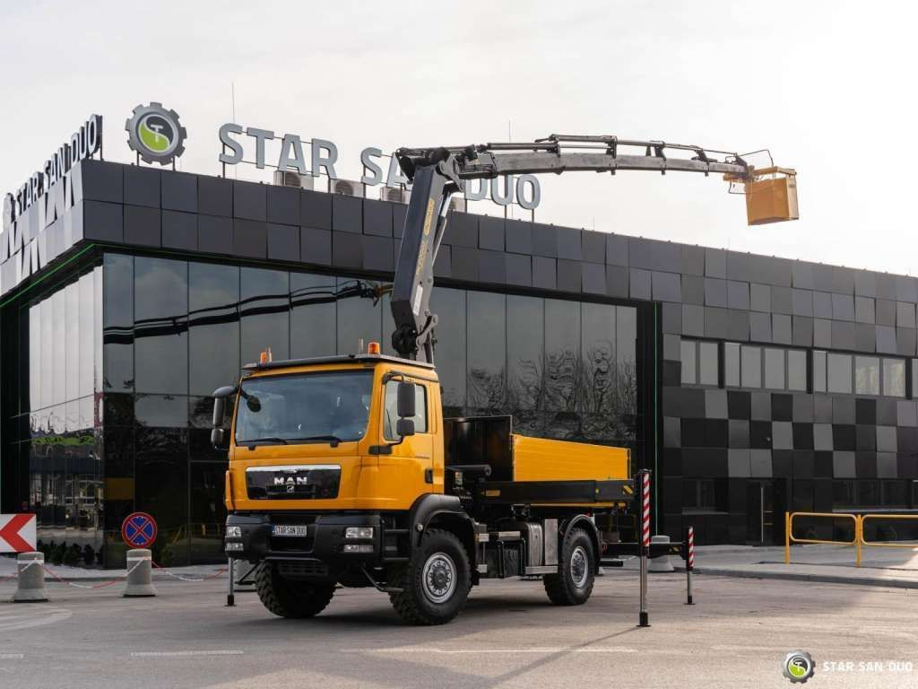 MAN TGM 18.340 4x4 PALFINGER PK 20002 CRANE BASKET MAN TGM 18.340 4x4 PALFINGER PK 20002 CRANE BASKET - Kraanwagen, Vrachtwagen met open laadbak: afbeelding 1 MAN TGM 18.340 4x4 PALFINGER PK 20002 CRANE BASKET MAN TGM 18.340 4x4 PALFINGER PK 20002 CRANE BASKET - Kraanwagen, Vrachtwagen met open laadbak: afbeelding 1