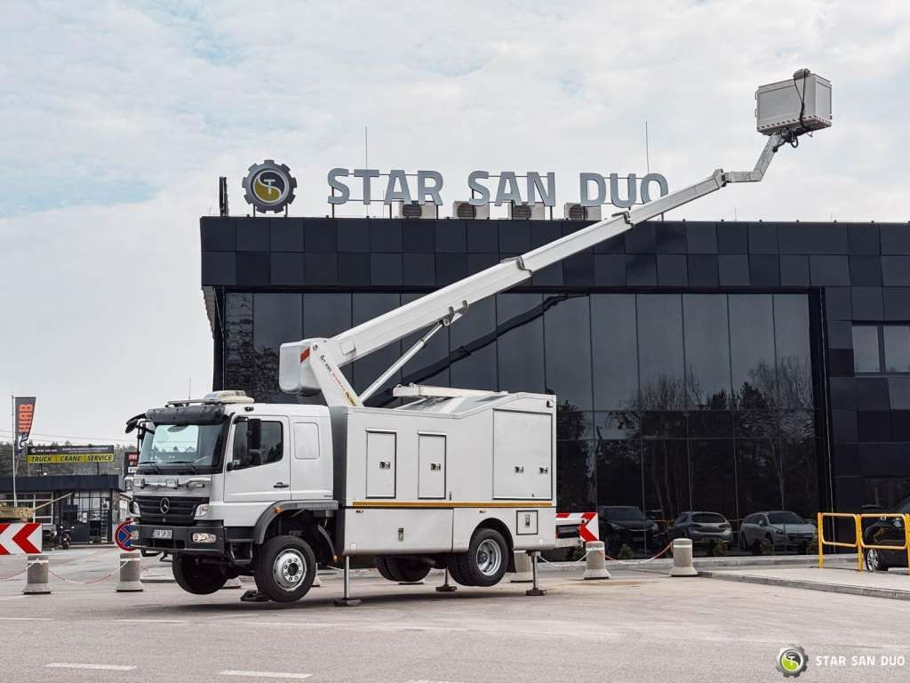 Mercedes-Benz 1529 4x4 Atego Lift Palfinger Wumag WT 230 - Vrachtwagen hoogwerker: afbeelding 1 Mercedes-Benz 1529 4x4 Atego Lift Palfinger Wumag WT 230 - Vrachtwagen hoogwerker: afbeelding 1