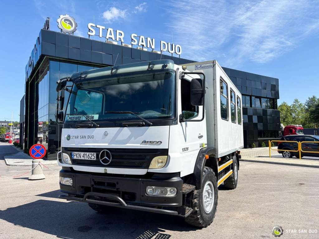 Mercedes-Benz ATEGO 1326 4x4 Double Cab Camper BUS - Chassis vrachtwagen: afbeelding 2 Mercedes-Benz ATEGO 1326 4x4 Double Cab Camper BUS - Chassis vrachtwagen: afbeelding 2