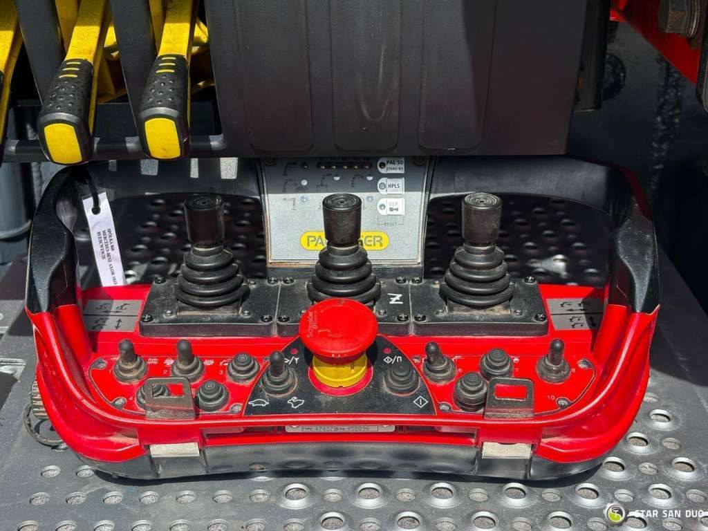 Kraanwagen Mercedes-Benz  AXOR 1833 4x4 Palfinger PK 22002 EH Crane Winch: afbeelding 26