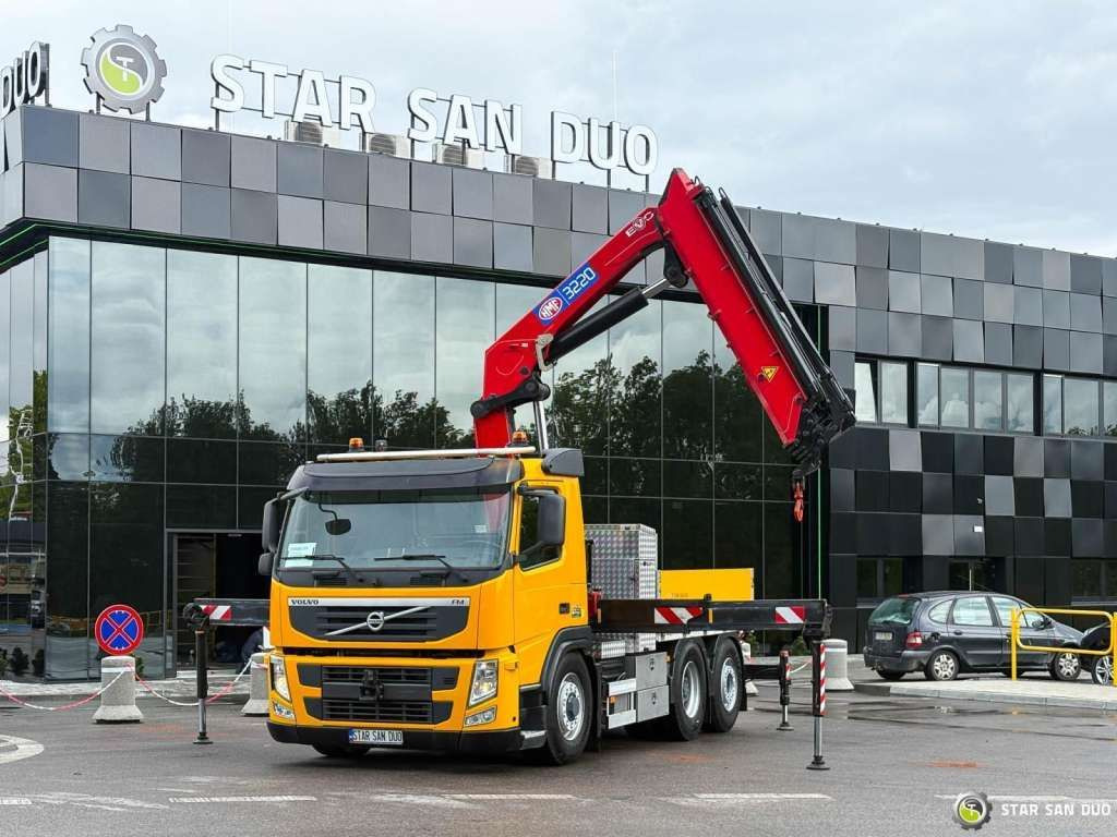 Volvo FM 460 6x4x4 HMF 3220 Crane HDS - Trekker: afbeelding 3 Volvo FM 460 6x4x4 HMF 3220 Crane HDS - Trekker: afbeelding 3