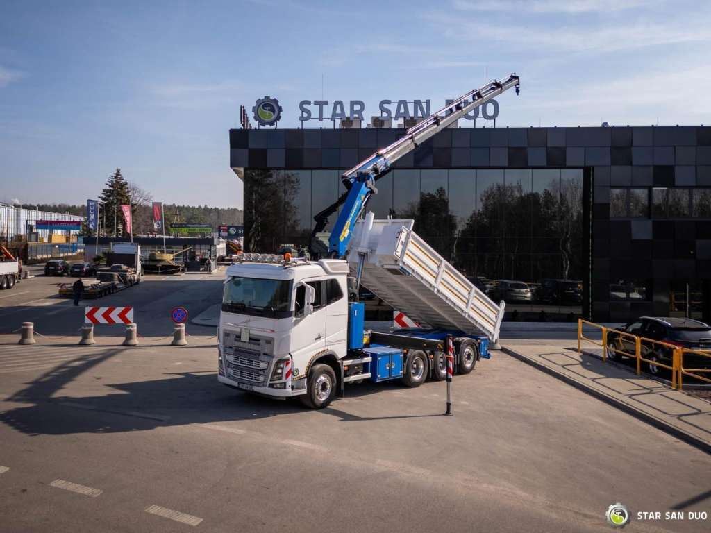 Volvo FH 16.550 8x4 Palfinger PK 34002-SH Crane Kippe - Kraanwagen: afbeelding 3 Volvo FH 16.550 8x4 Palfinger PK 34002-SH Crane Kippe - Kraanwagen: afbeelding 3