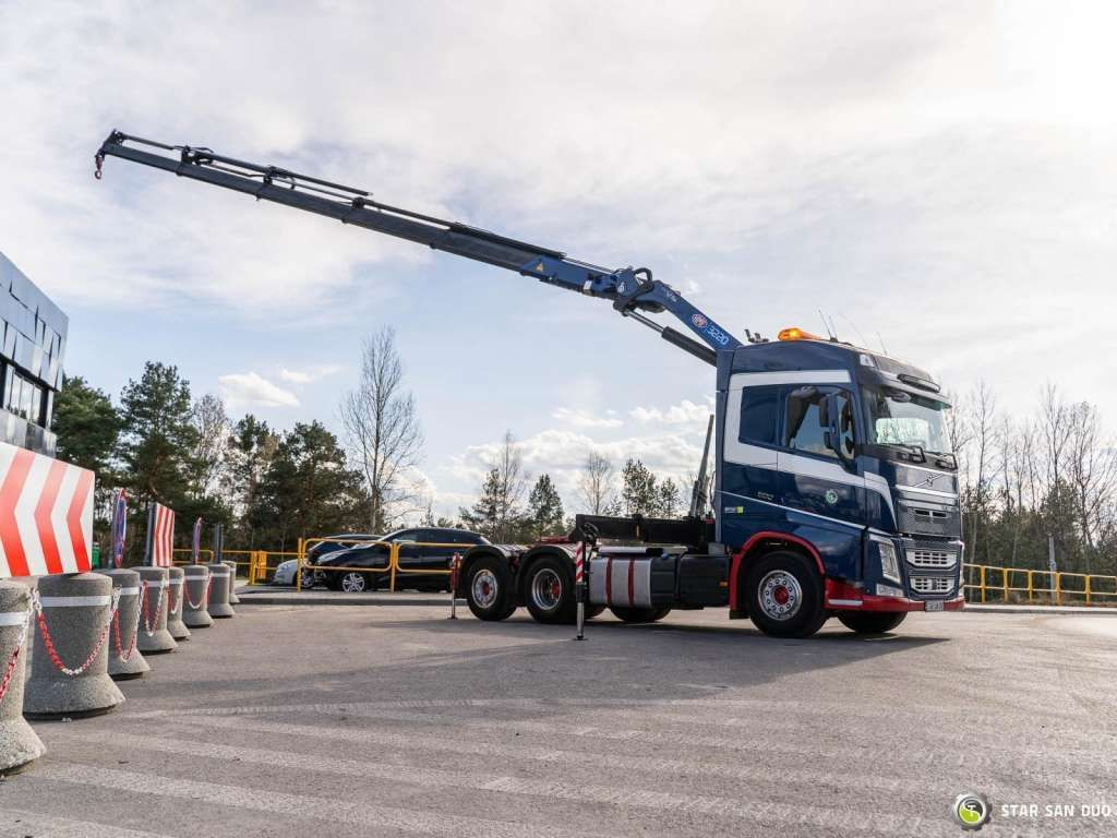 Volvo FH 500 6x2 HMF 3220-K5 HDS Crane Euro 6 - Kraanwagen: afbeelding 3 Volvo FH 500 6x2 HMF 3220-K5 HDS Crane Euro 6 - Kraanwagen: afbeelding 3