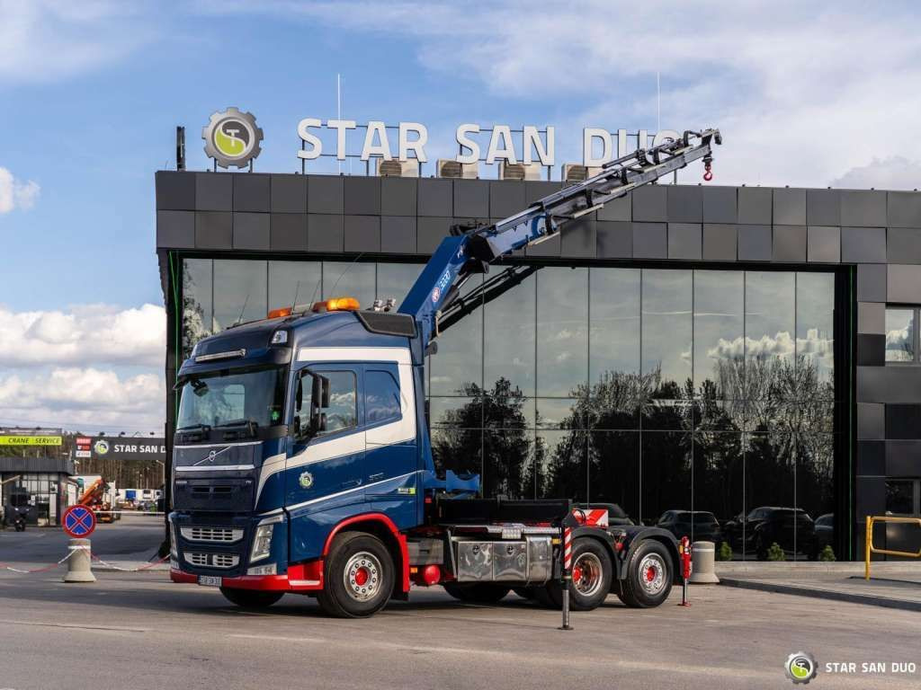 Volvo FH 500 6x2 HMF 3220-K5 HDS Crane Euro 6 - Kraanwagen: afbeelding 4 Volvo FH 500 6x2 HMF 3220-K5 HDS Crane Euro 6 - Kraanwagen: afbeelding 4