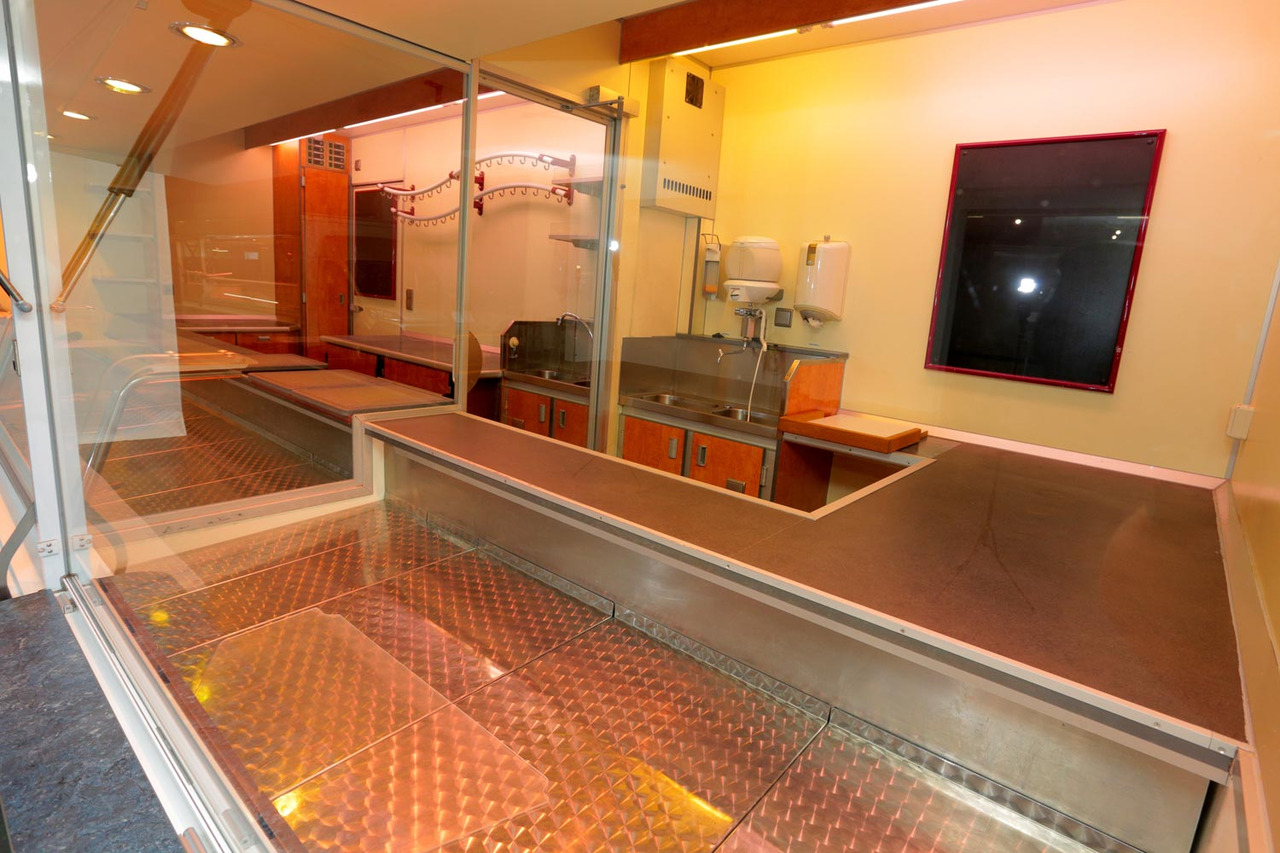 Zelfrijdende verkoopwagen BORCO HÖHNS: afbeelding 13 Zelfrijdende verkoopwagen BORCO HÖHNS: afbeelding 13