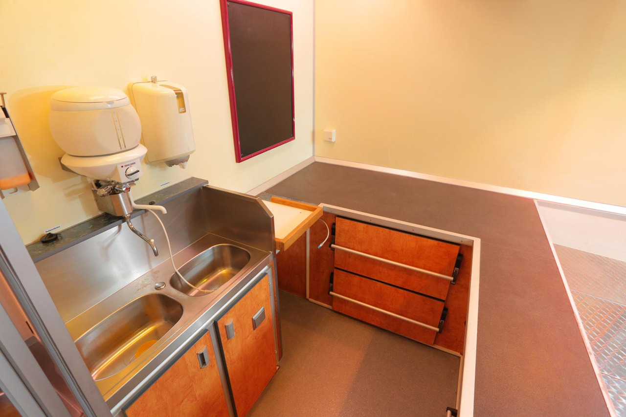 Zelfrijdende verkoopwagen BORCO HÖHNS: afbeelding 18 Zelfrijdende verkoopwagen BORCO HÖHNS: afbeelding 18